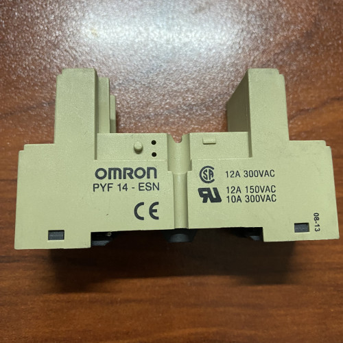 Omron Pyf - 14 ESN